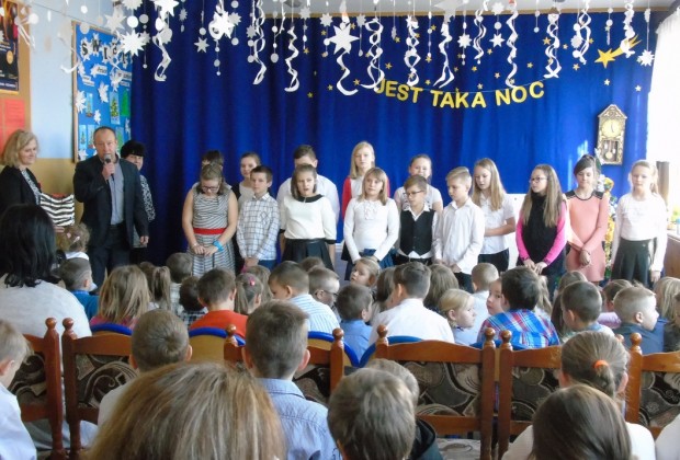 Spotkanie opłatkowe w szkole w Skroninie