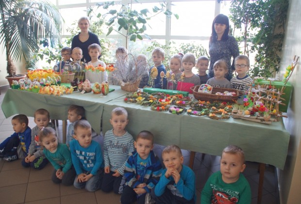 Wielkanocny kiermasz świąteczny w Szkole w Petrykozach